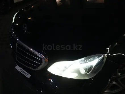 Mercedes-Benz E 200 2014 года за 10 800 000 тг. в Алматы – фото 18