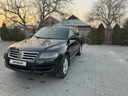 Volkswagen Touareg 2003 года за 4 199 999 тг. в Алматы – фото 11