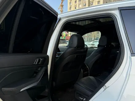 BMW X5 2019 года за 29 500 000 тг. в Алматы – фото 8