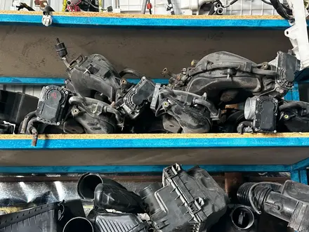 Кллектор Дросельная дроссельная заслонка toyota lexus 4.0 4.3 4.7 за 1 422 тг. в Актау – фото 2