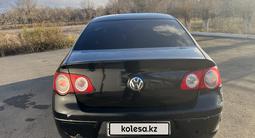 Volkswagen Passat 2008 года за 2 300 000 тг. в Караганда – фото 5