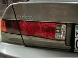 Toyota Camry 2000 года за 3 700 000 тг. в Тараз – фото 3