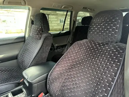 Toyota Land Cruiser Prado 2012 года за 15 500 000 тг. в Актобе – фото 11