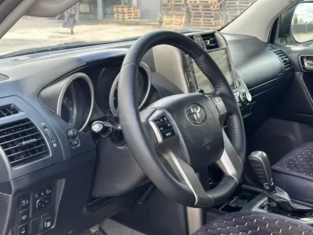 Toyota Land Cruiser Prado 2012 года за 15 500 000 тг. в Актобе – фото 14