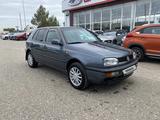 Volkswagen Golf 1995 года за 1 990 000 тг. в Актобе – фото 2