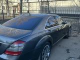 Mercedes-Benz S 500 2007 годаfor10 000 000 тг. в Астана – фото 2