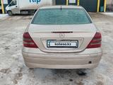 Mercedes-Benz C 240 2001 годаfor1 500 000 тг. в Караганда – фото 4