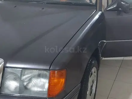 Mercedes-Benz E 200 1992 годаүшін1 500 000 тг. в Шымкент – фото 2