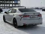 Toyota Camry 2021 годаүшін12 900 000 тг. в Актобе – фото 4