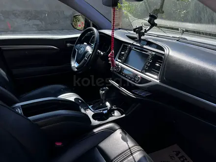 Toyota Highlander 2019 года за 17 000 000 тг. в Тараз – фото 14