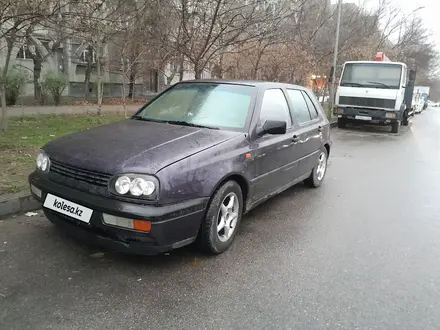 Volkswagen Golf 1992 года за 890 000 тг. в Алматы