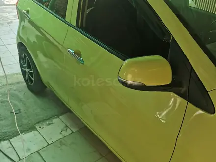 Kia Picanto 2015 года за 4 500 000 тг. в Караганда – фото 2