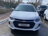 Chevrolet Onix 2023 года за 7 200 000 тг. в Караганда