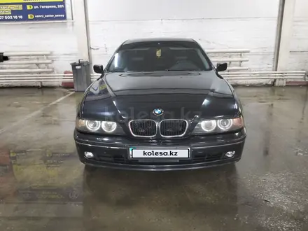 BMW 528 1998 года за 3 999 999 тг. в Семей – фото 2