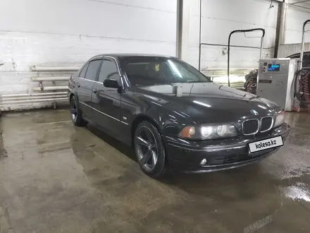 BMW 528 1998 года за 3 999 999 тг. в Семей – фото 3