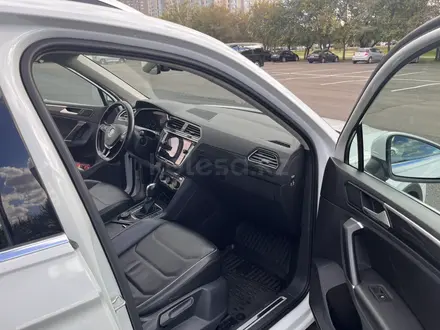 Volkswagen Tiguan 2017 года за 9 900 000 тг. в Астана – фото 6