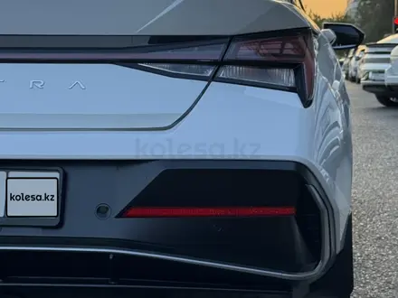 Hyundai Elantra 2024 года за 8 090 000 тг. в Алматы – фото 12