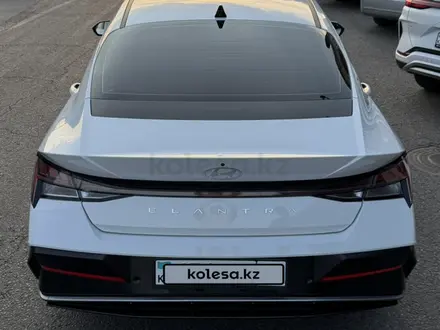 Hyundai Elantra 2024 года за 8 090 000 тг. в Алматы – фото 13