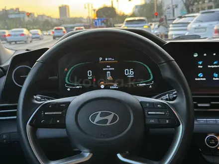 Hyundai Elantra 2024 года за 8 090 000 тг. в Алматы – фото 21