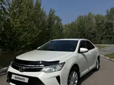 Toyota Camry, 2016