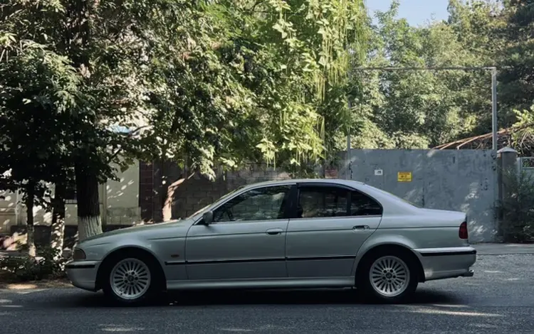 BMW 528 1999 годаүшін3 400 000 тг. в Шымкент