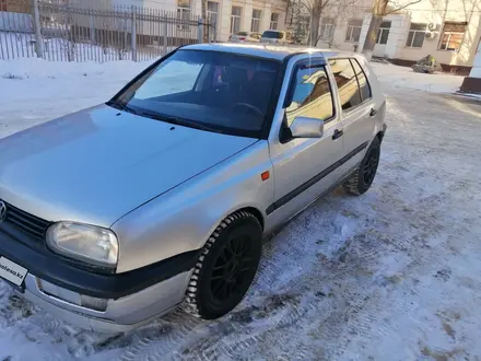 Volkswagen Golf 1996 года за 1 200 000 тг. в Павлодар – фото 2