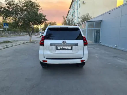 Toyota Land Cruiser Prado 2018 года за 22 600 000 тг. в Атырау – фото 2