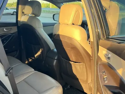 Hyundai Santa Fe 2017 года за 7 000 000 тг. в Актобе – фото 10