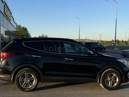 Hyundai Santa Fe 2017 года за 7 000 000 тг. в Актобе – фото 4