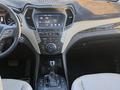 Hyundai Santa Fe 2017 года за 7 000 000 тг. в Актобе – фото 25