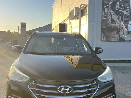 Hyundai Santa Fe 2017 года за 7 000 000 тг. в Актобе – фото 7