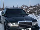 Mercedes-Benz E 220 1993 годаfor1 000 000 тг. в Алматы