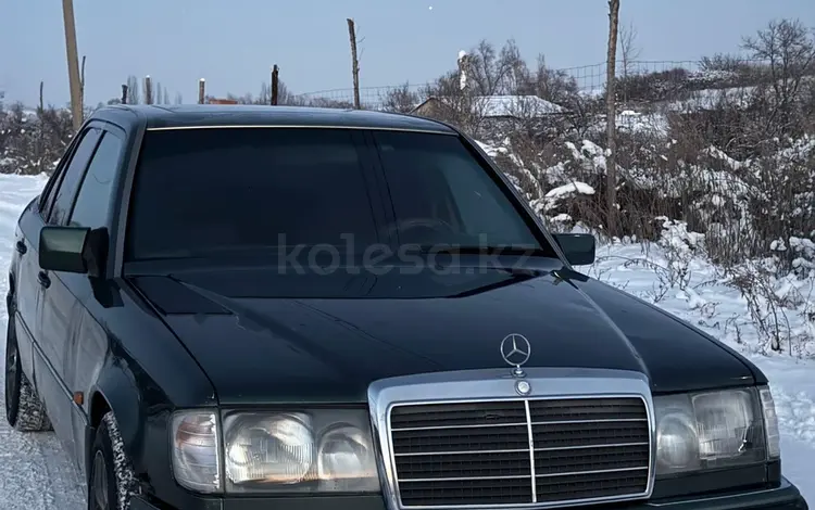 Mercedes-Benz E 220 1993 годаfor1 000 000 тг. в Алматы