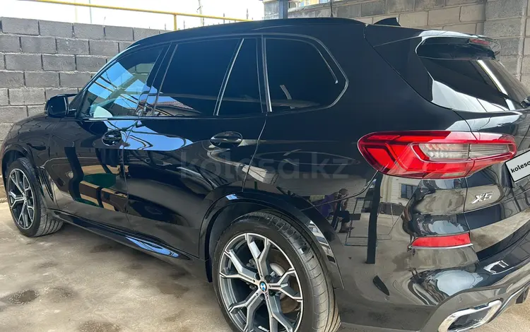 BMW X5 2019 года за 25 000 000 тг. в Алматы