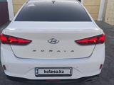 Hyundai Sonata 2019 года за 8 700 000 тг. в Атырау – фото 2