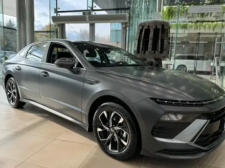 Hyundai Sonata 2026 года за 14 690 000 тг. в Алматы – фото 2