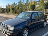 Volkswagen Vento 1992 годаүшін1 230 000 тг. в Караганда – фото 2