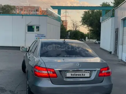 Mercedes-Benz E 300 2011 года за 9 000 000 тг. в Алматы – фото 4