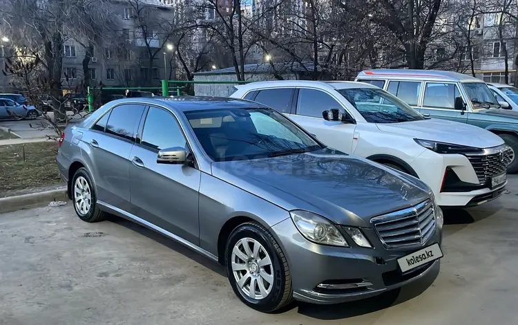 Mercedes-Benz E 300 2011 годаүшін9 000 000 тг. в Алматы