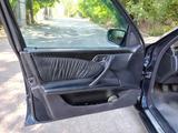 Mercedes-Benz E 220 2001 годаfor3 500 000 тг. в Сатпаев – фото 5