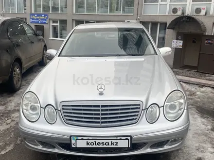 Mercedes-Benz E 320 2002 года за 6 000 000 тг. в Астана – фото 3