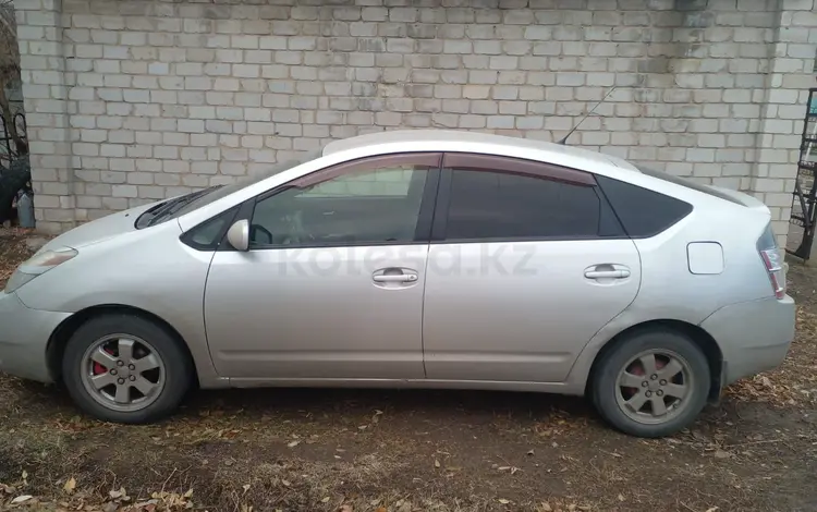 Toyota Prius 2004 годаfor3 500 000 тг. в Павлодар