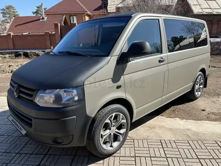 Volkswagen Caravelle 2014 года за 12 700 000 тг. в Степногорск – фото 2