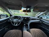 Toyota Camry 2022 годаүшін13 000 000 тг. в Уральск – фото 3