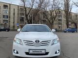 Toyota Camry 2011 годаfor8 400 000 тг. в Алматы – фото 2