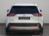 Toyota RAV4 2022 года за 15 390 000 тг. в Астана – фото 4