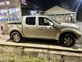 Nissan Navara 2010 года за 5 500 000 тг. в Алматы – фото 2