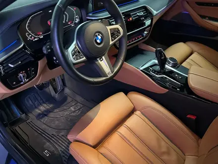 BMW 530 2021 года за 32 000 000 тг. в Астана – фото 12