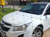 Chevrolet Cruze 2013 года за 3 000 000 тг. в Шымкент – фото 2