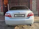 Toyota Camry 2007 года за 6 300 000 тг. в Туркестан – фото 2